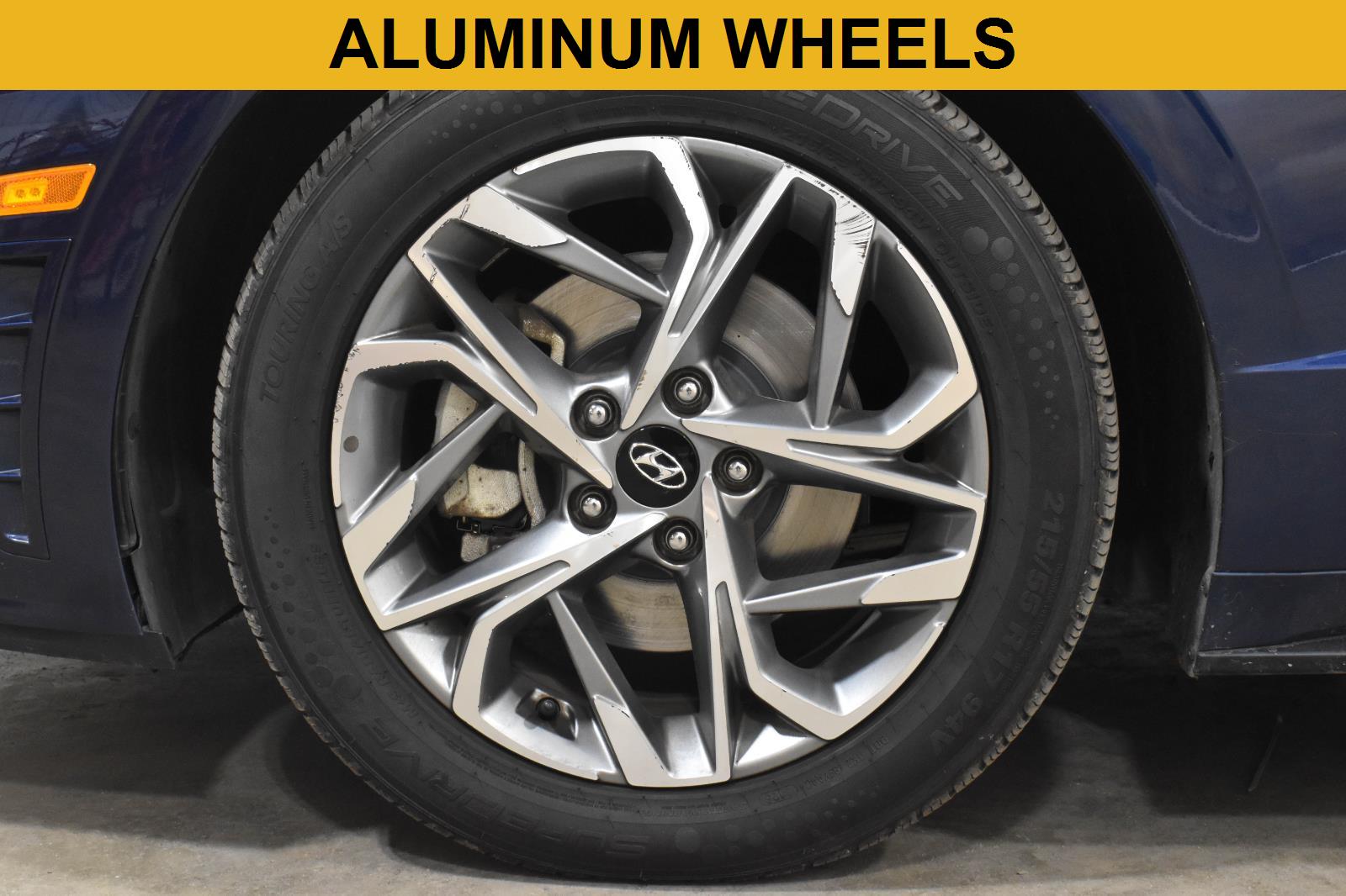 View vehicle photo 5