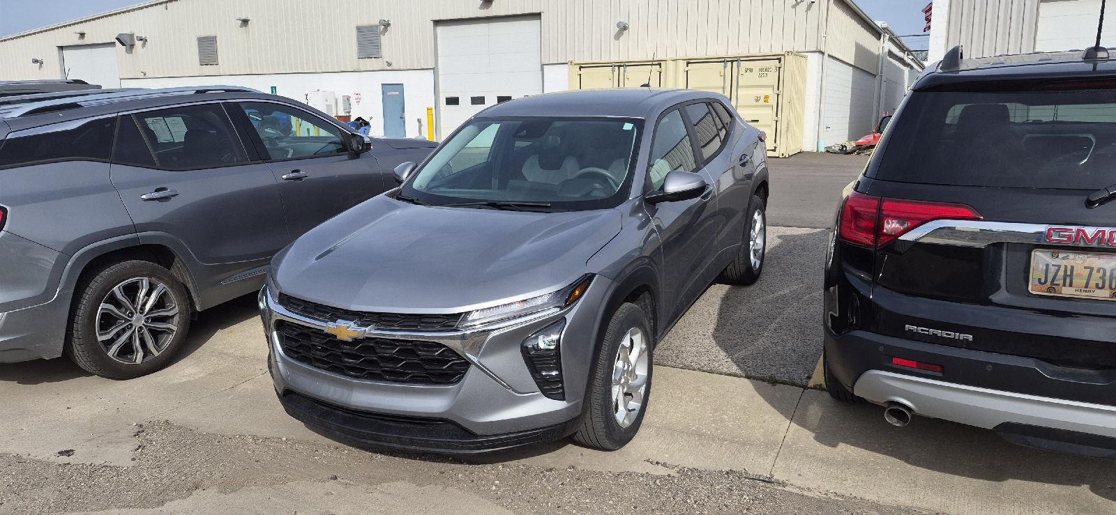 2024 Chevrolet Trax LS FWD