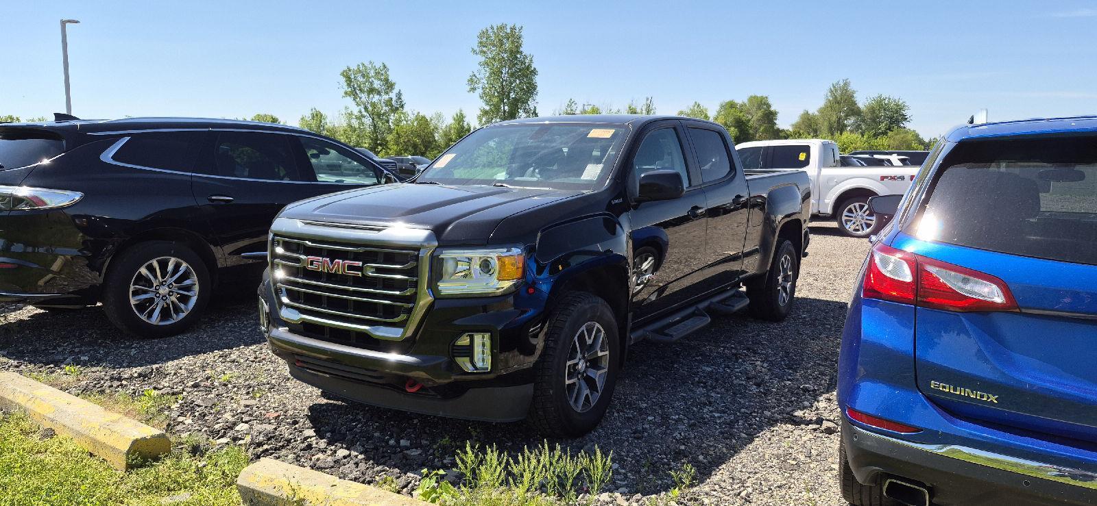  2022 GMC Canyon AT4 Crew Cab 4WD with Leather   