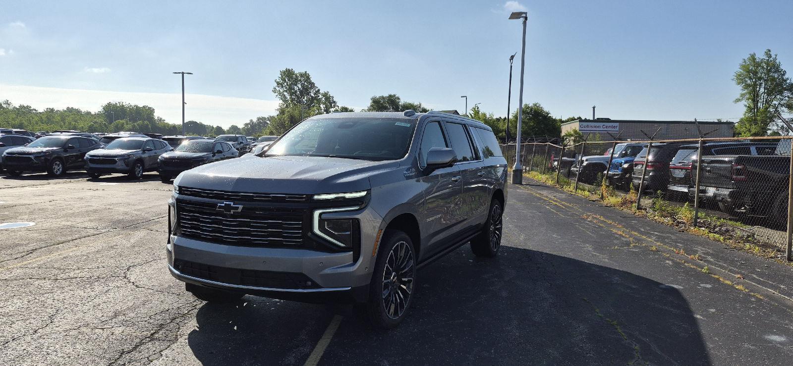 Sterling Gray Metallic 2026 Chevrolet Suburban SUV / Crossover Four-Wheel Drive Automatic