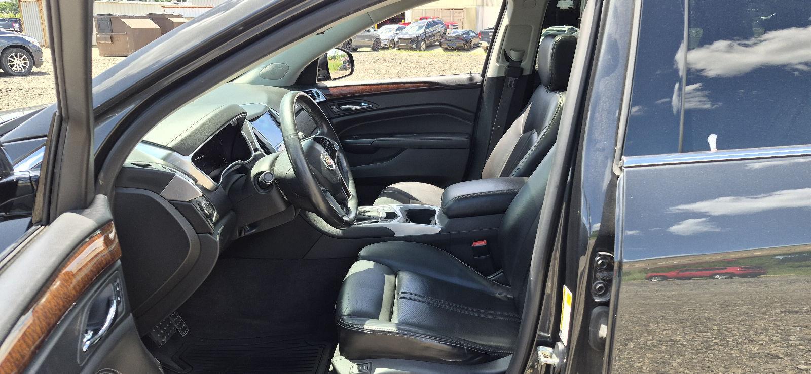 View vehicle photo 5
