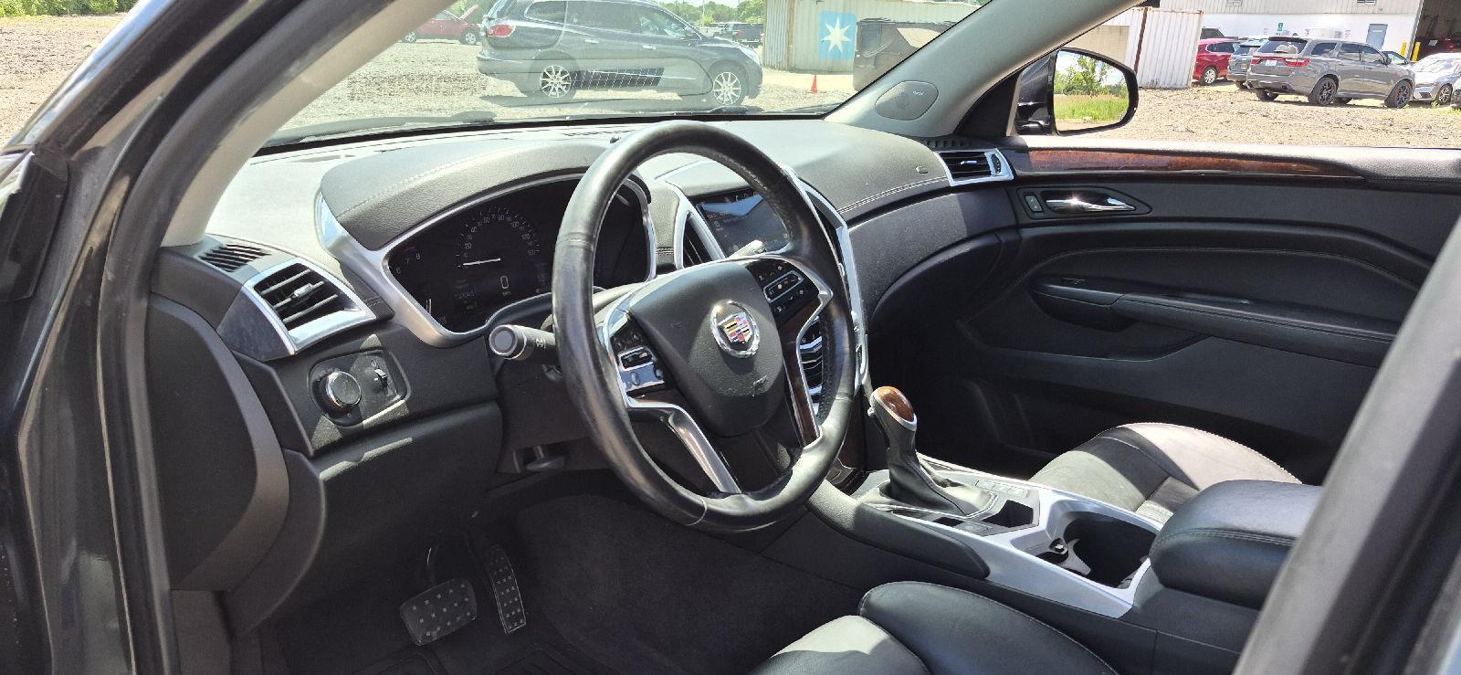 View vehicle photo 7