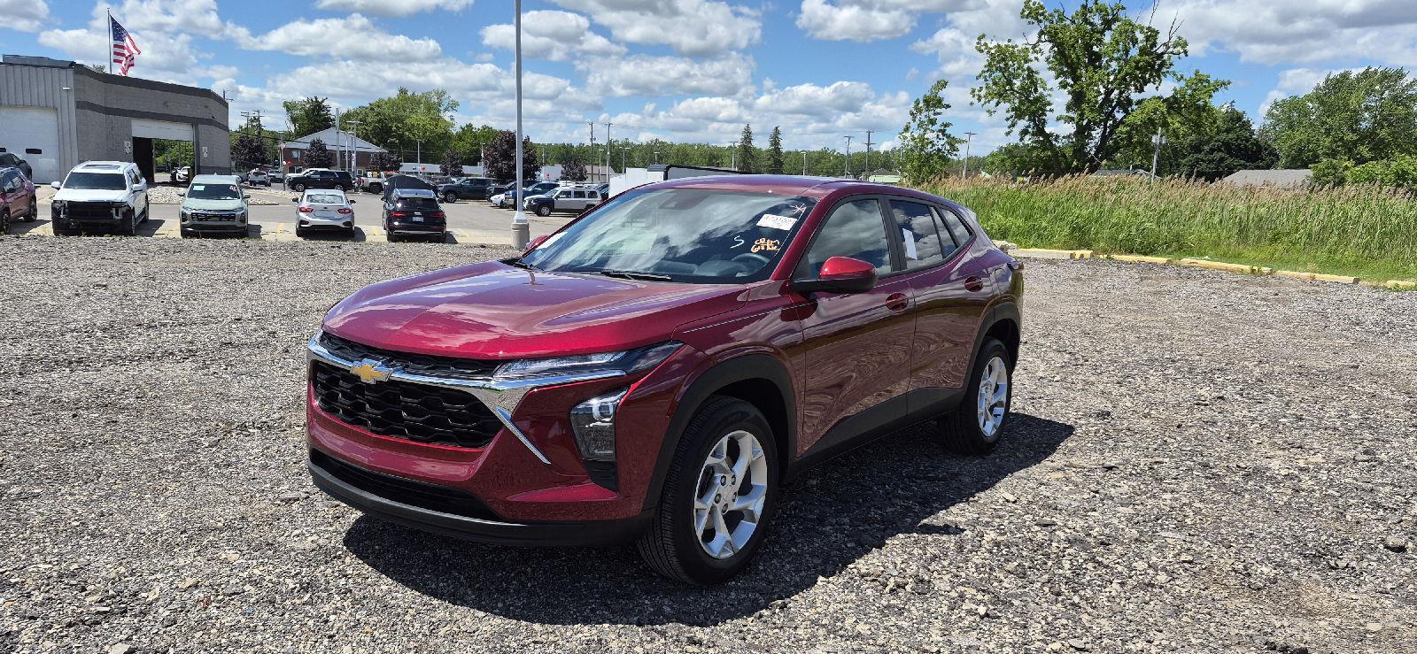 Red 2024 Chevrolet Trax SUV / Crossover Front-Wheel Drive 