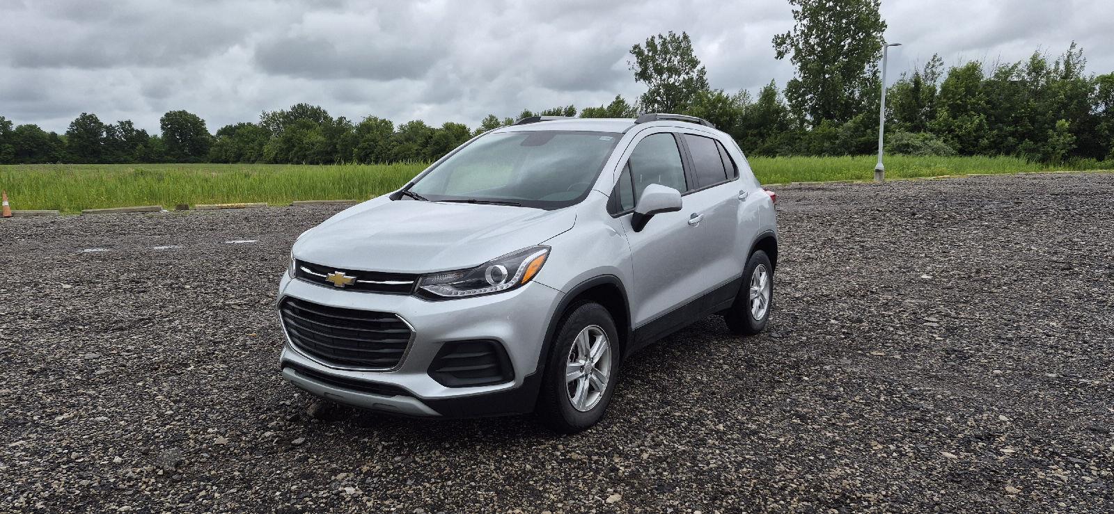 Silver Ice Metallic 2022 Chevrolet Trax SUV / Crossover All-Wheel Drive 6-Speed Automatic