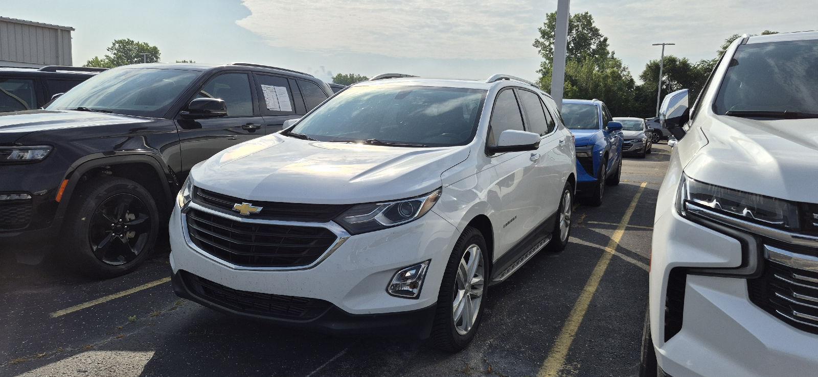 Summit White 2018 Chevrolet Equinox SUV / Crossover Front-Wheel Drive 6-Speed Automatic