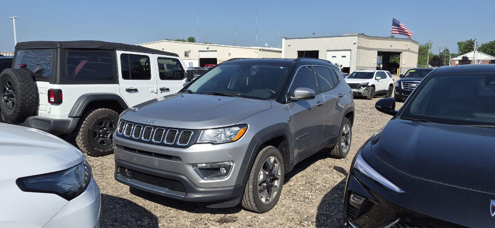 Billet Silver Metallic Clearcoat 2021 Jeep Compass SUV / Crossover Four-Wheel Drive 9-Speed Automatic
