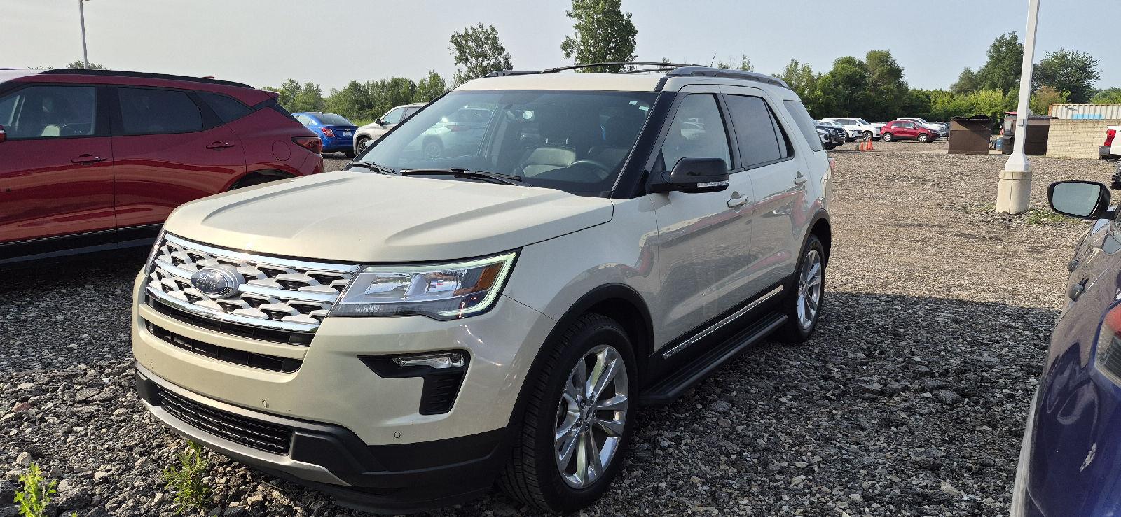 Gray (Platinum Dune Metallic Tri-Coat) 2018 Ford Explorer SUV / Crossover All-Wheel Drive 6-Speed Automatic