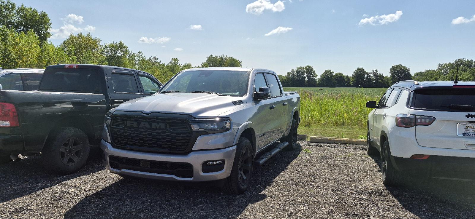 Billet Silver Metallic Clearcoat 2025 RAM 1500 Pickup Truck Four-Wheel Drive 8-Speed Automatic