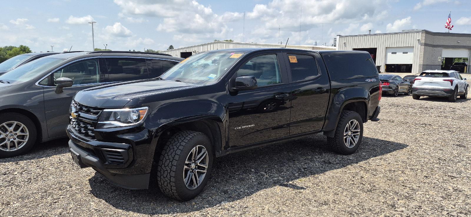 Black 2022 Chevrolet Colorado Pickup Truck Four-Wheel Drive 8-Speed Automatic