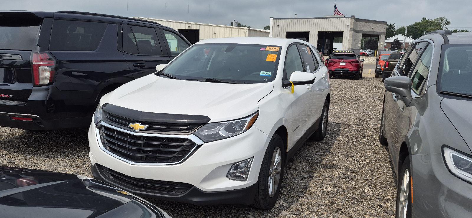 White (Iridescent Pearl Tricoat) 2018 Chevrolet Equinox SUV / Crossover Four-Wheel Drive 6-Speed Automatic Overdrive