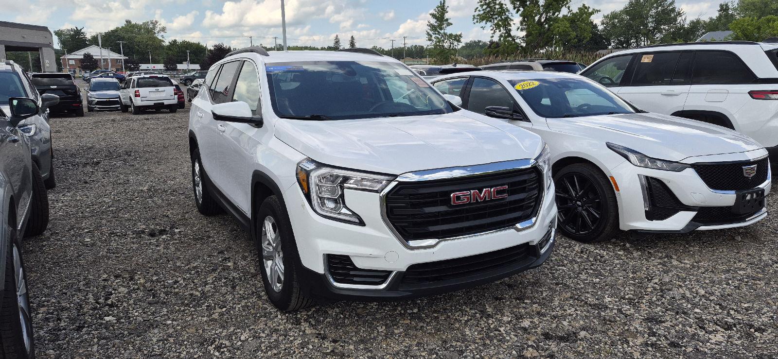  2023 GMC Terrain SLE FWD   