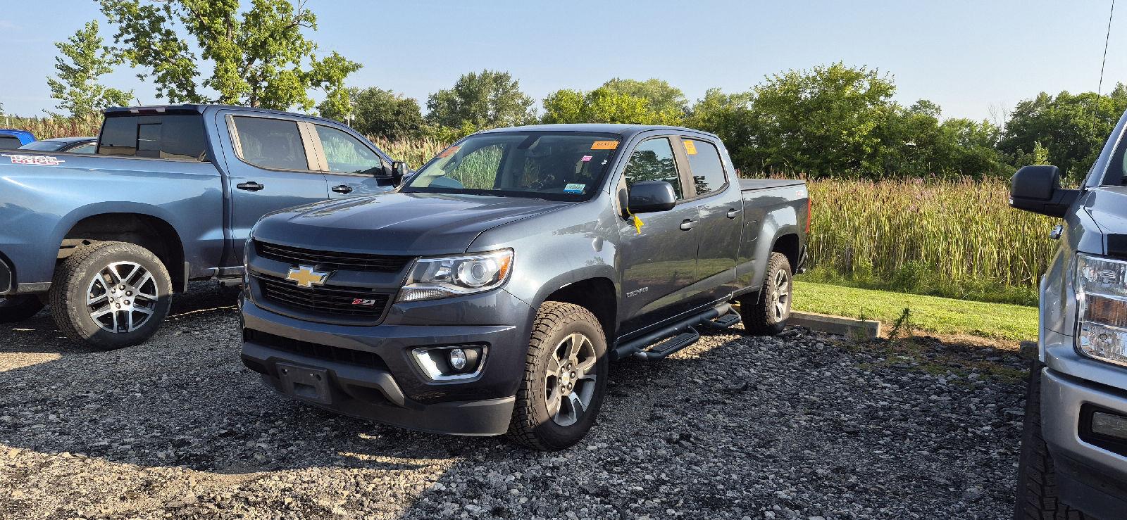 Gray (Shadow Grey Metallic) 2020 Chevrolet Colorado Pickup Truck Four-Wheel Drive 8-Speed Automatic