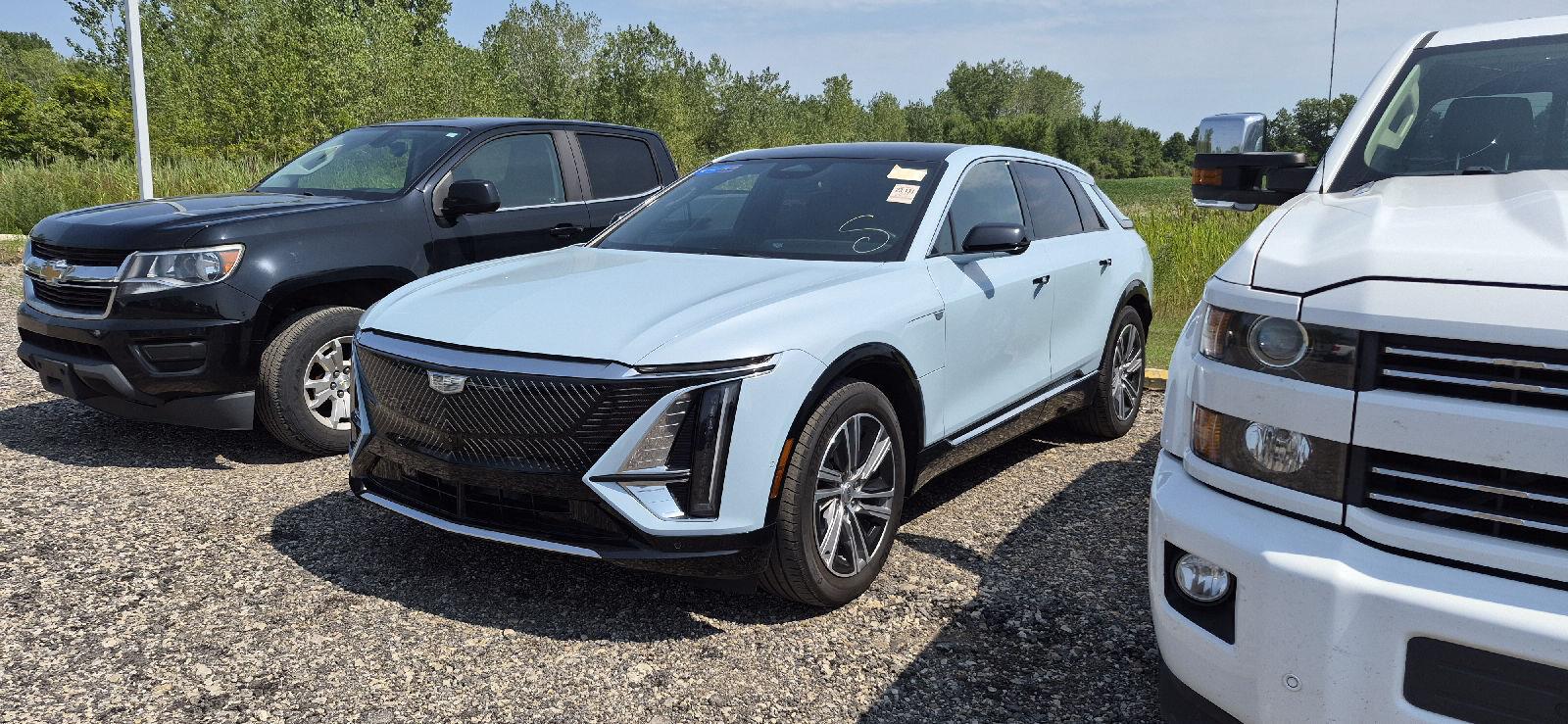  2024 Cadillac LYRIQ Luxury 1 AWD   