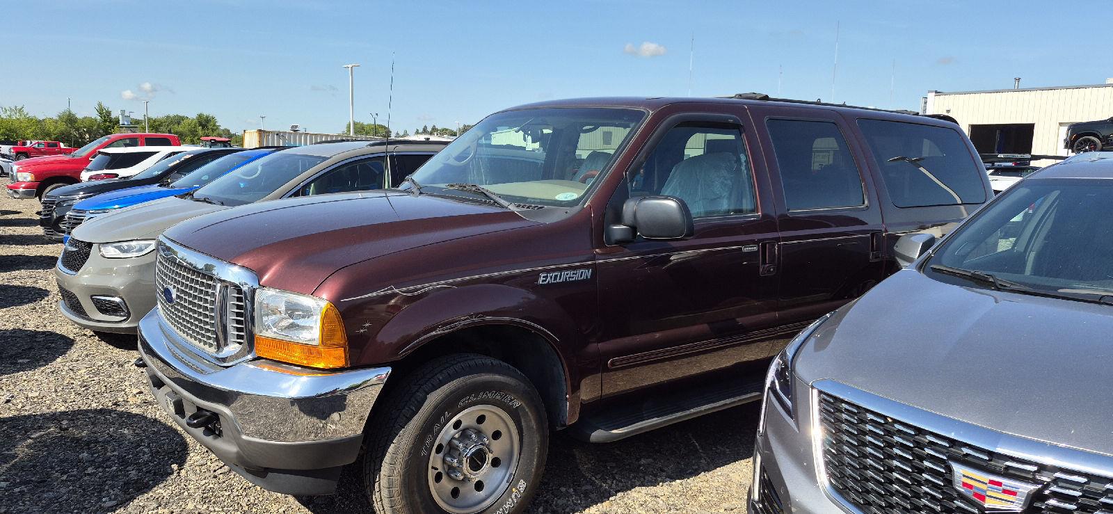 2000 Ford Excursion SUV / Crossover Four-Wheel Drive 4-Speed Automatic Overdrive