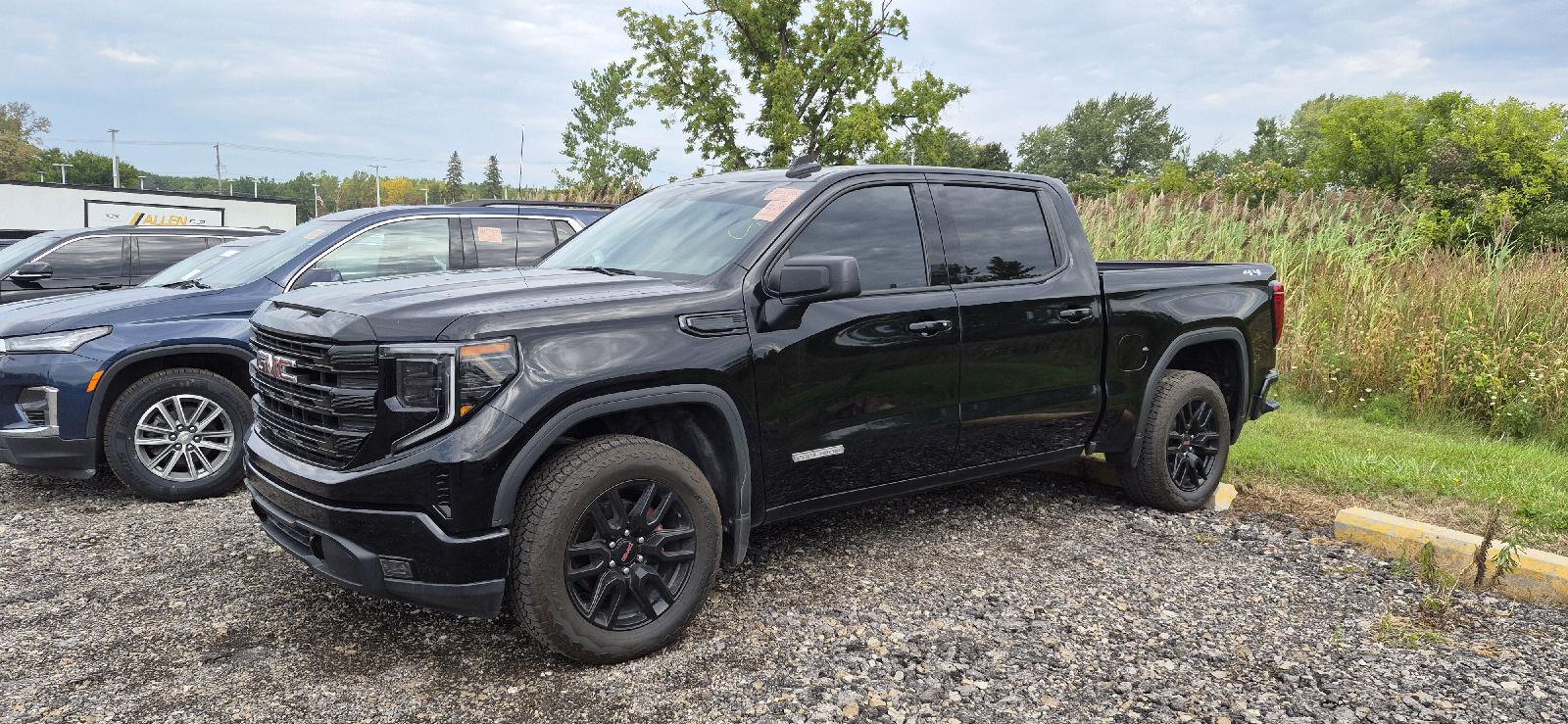 Onyx Black 2024 GMC Sierra 1500 Pickup Truck Four-Wheel Drive 8-Speed Automatic