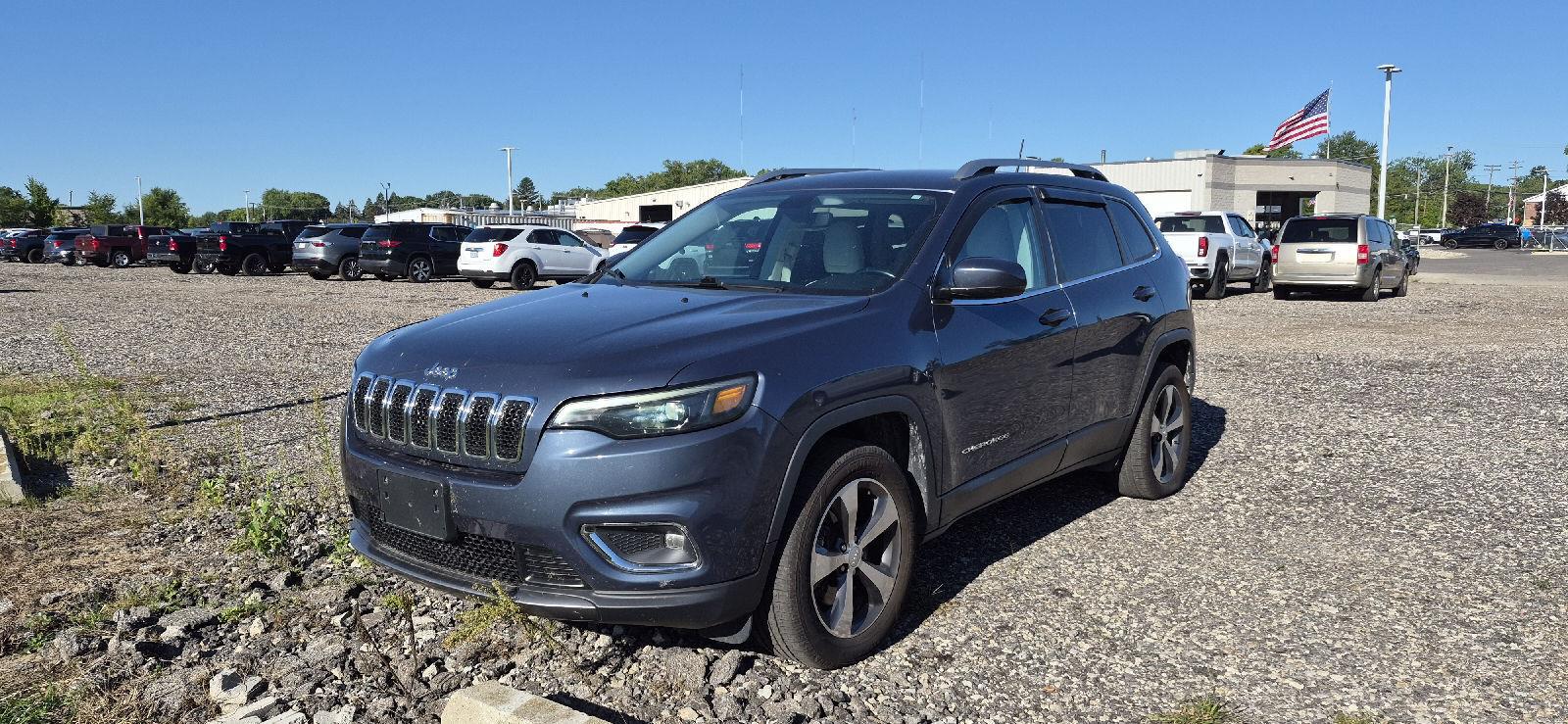 Slate Blue Pearlcoat 2020 Jeep Cherokee SUV / Crossover Four-Wheel Drive 9-Speed Automatic
