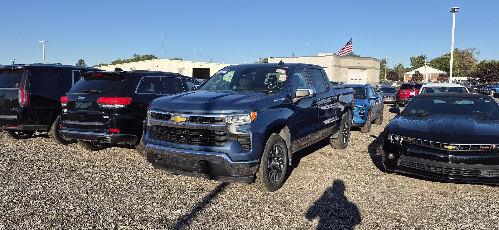 2024 Chevrolet Silverado 1500 LT Crew Cab 4WD