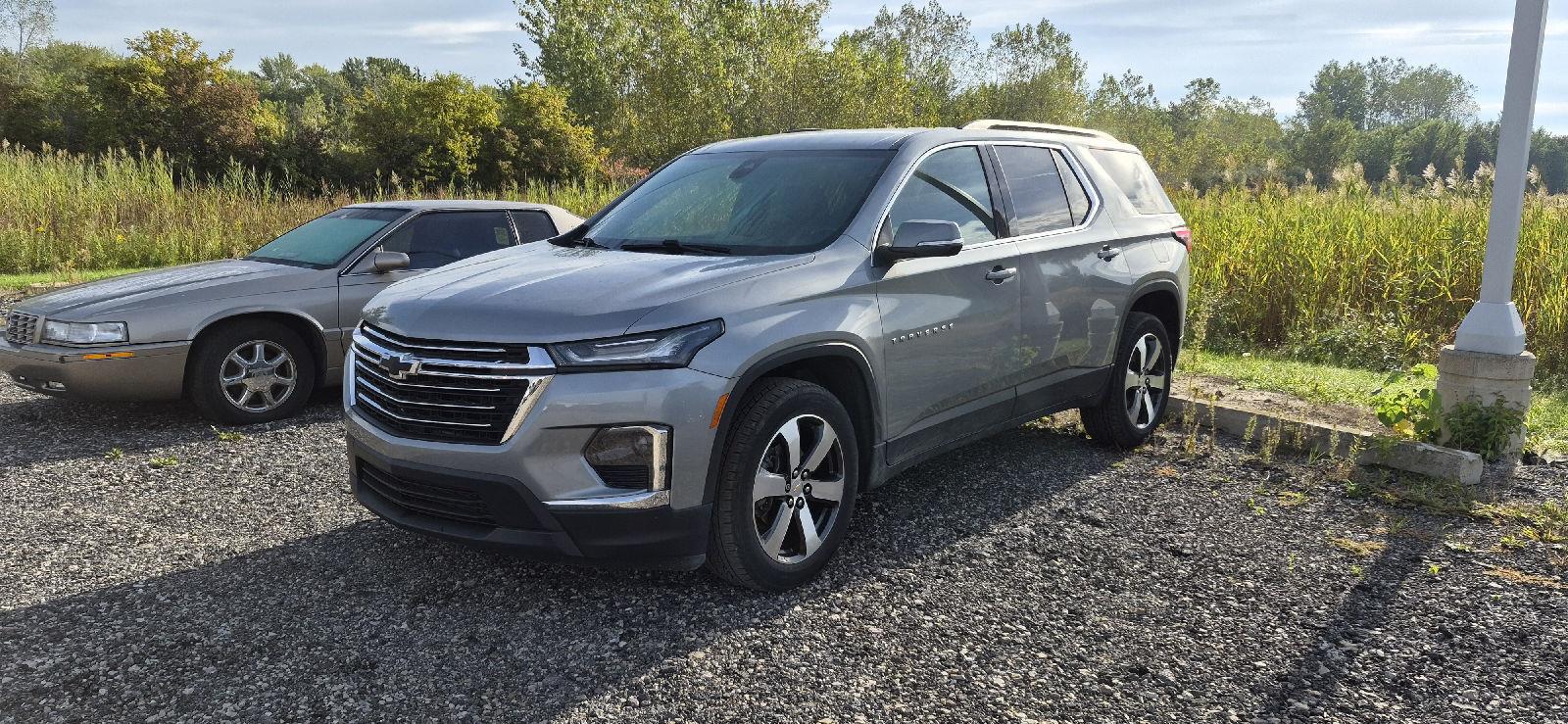 Sterling Gray Metallic 2023 Chevrolet Traverse SUV / Crossover Four-Wheel Drive 9-Speed Automatic