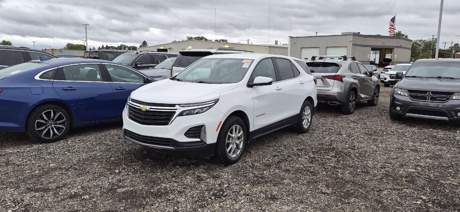  2024 Chevrolet Equinox LT AWD with 1LT   