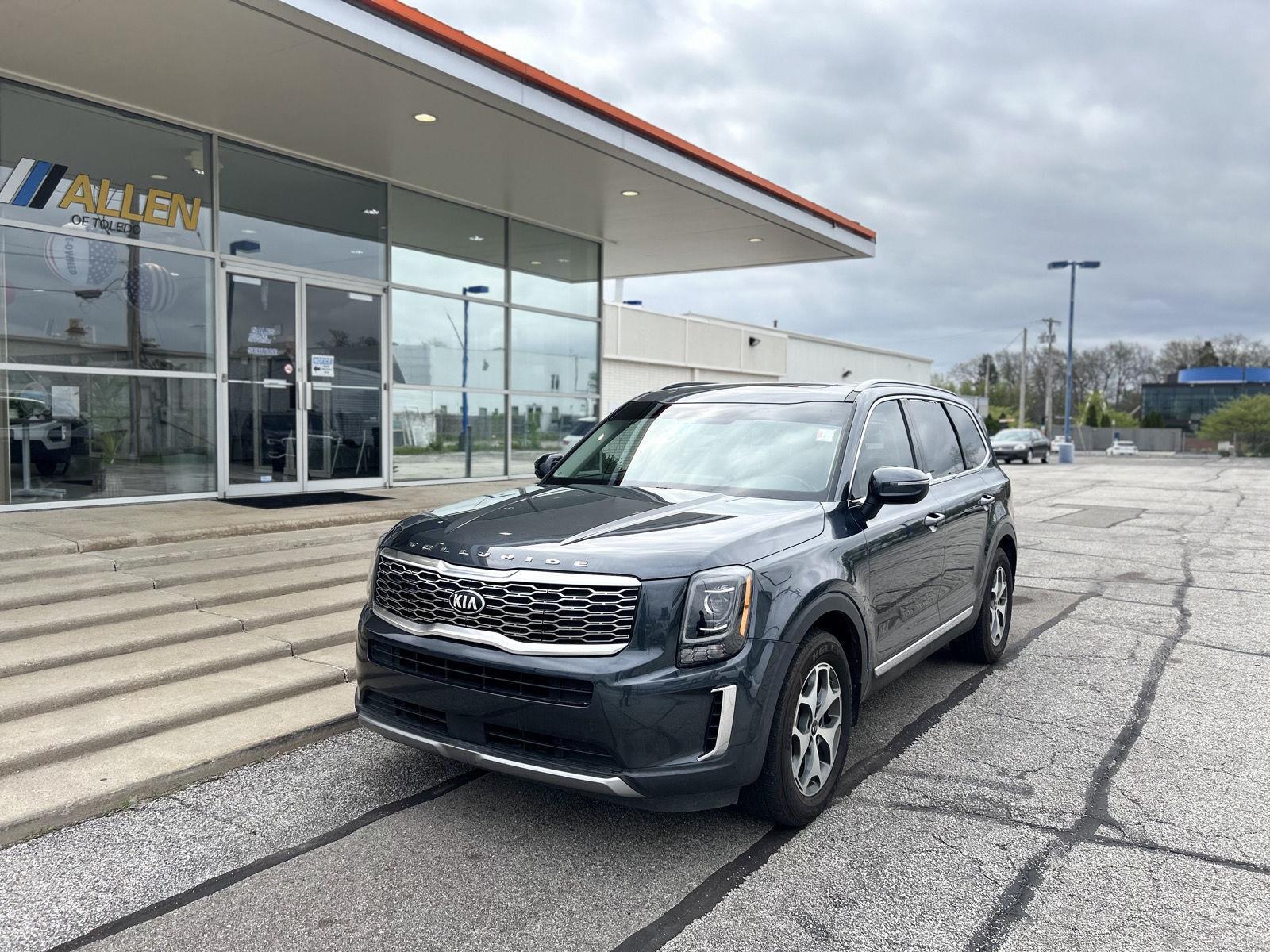 Gray (Gravity Grey) 2020 Kia Telluride SUV / Crossover All-Wheel Drive Automatic
