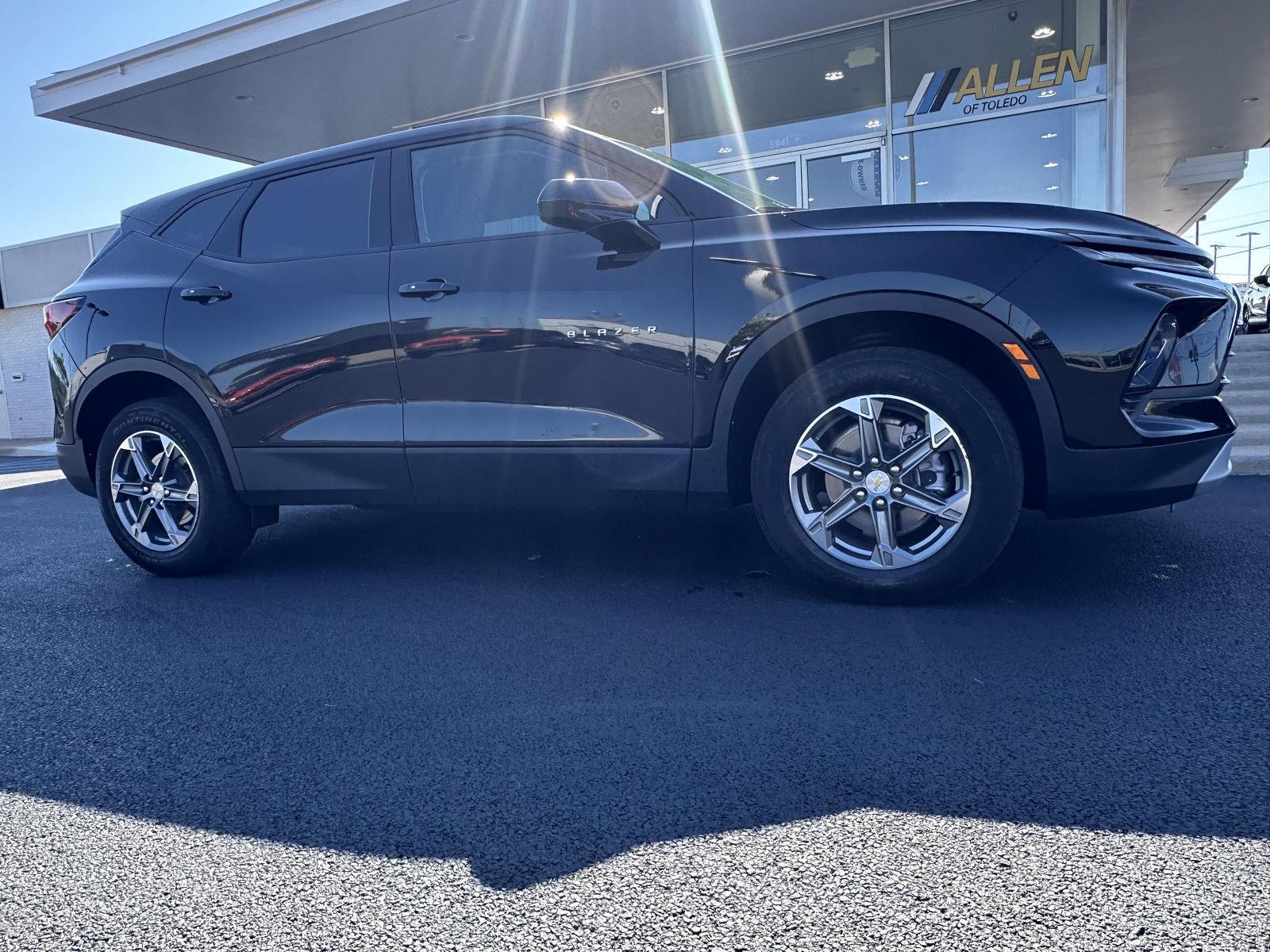 Black 2025 Chevrolet Blazer SUV / Crossover  9-Speed Automatic