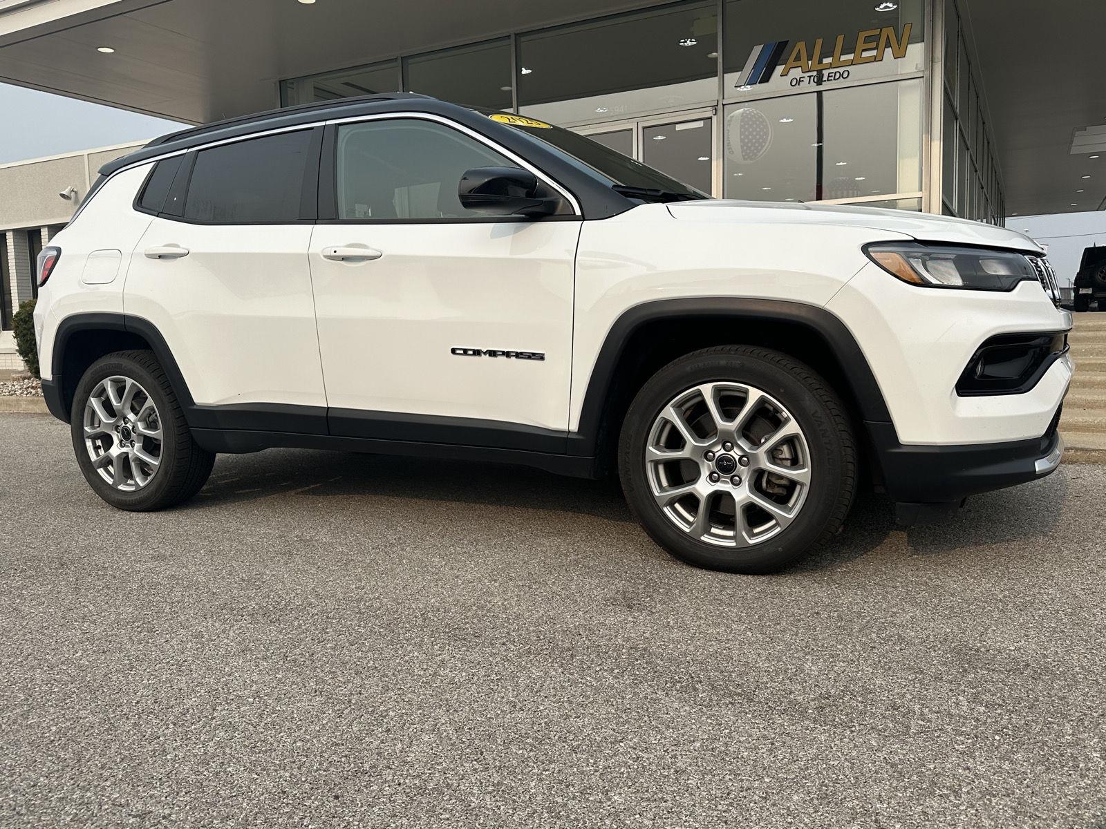 White 2025 Jeep Compass SUV / Crossover Four-Wheel Drive 8-Speed Automatic