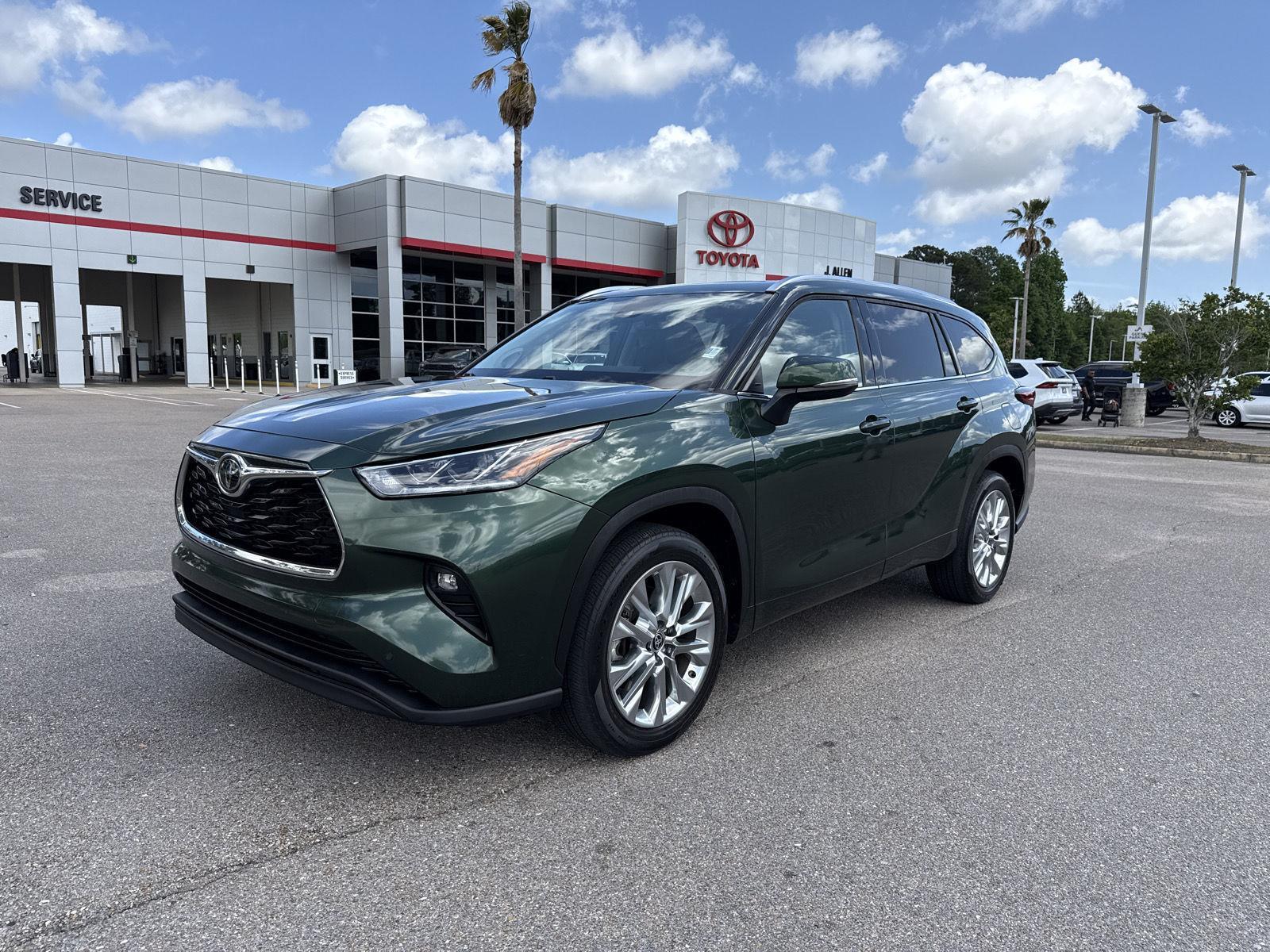 Cypress 2023 Toyota Highlander Limited FWD SUV / Crossover Front-Wheel Drive 8-Speed Automatic
