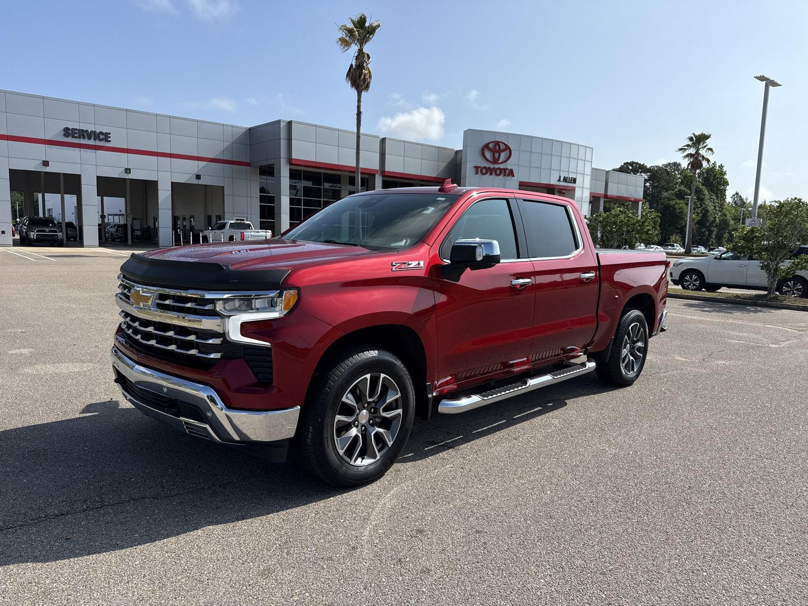 2024 Chevrolet Silverado 1500 LTZ Crew Cab 4WD