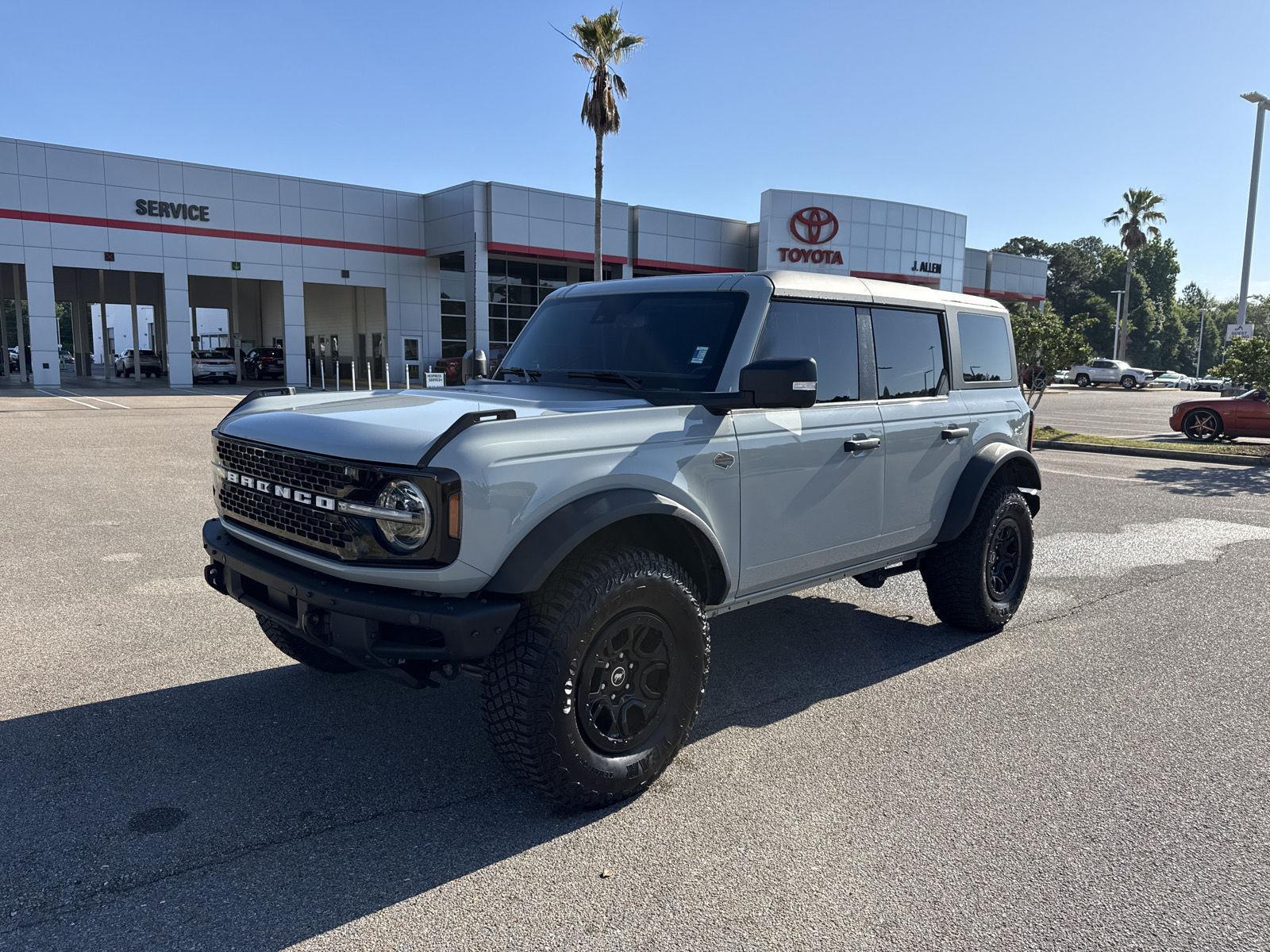 Cactus Gray 2024 Ford Bronco SUV / Crossover Four-Wheel Drive Automatic