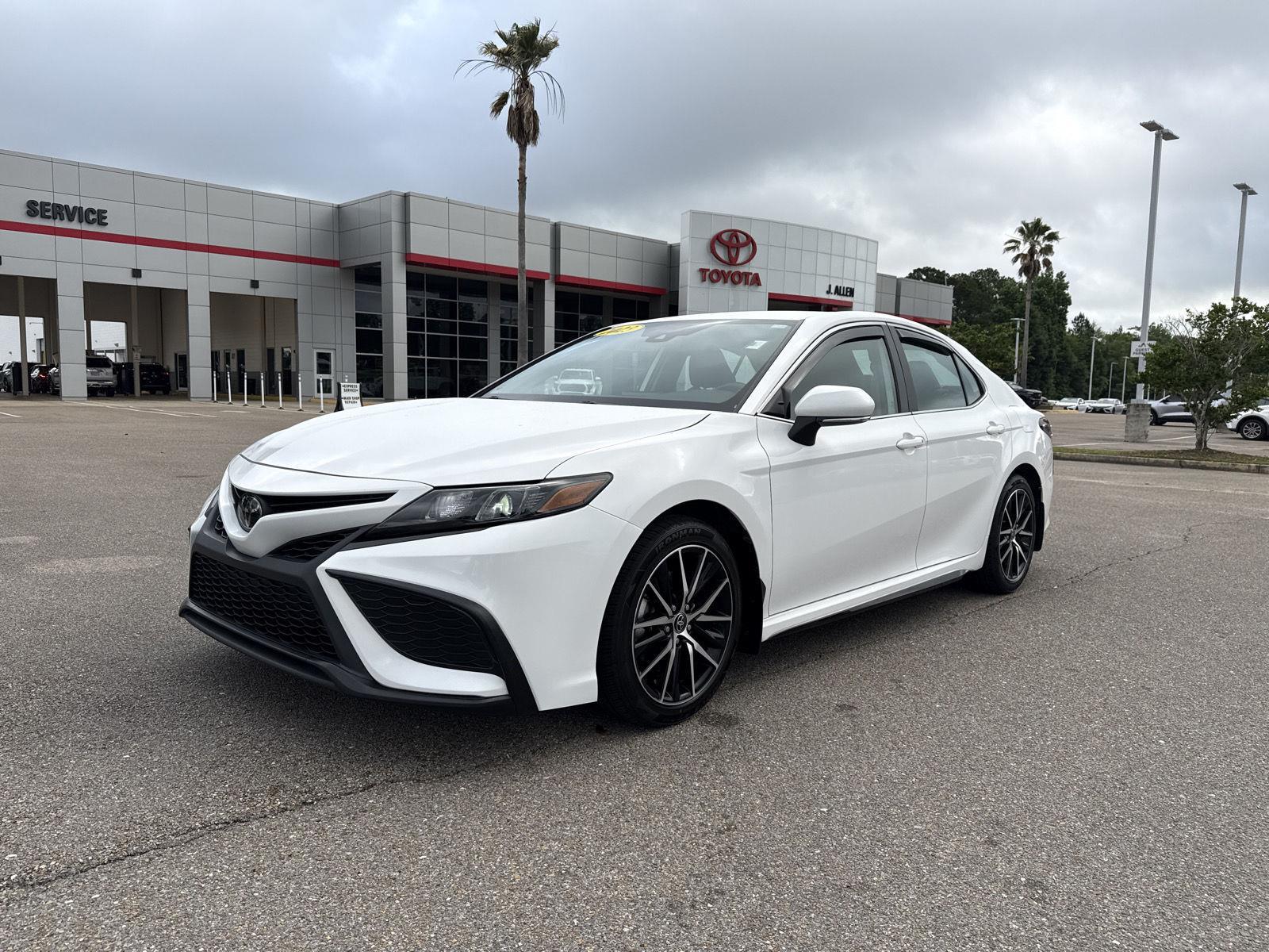 Ice Cap 2023 Toyota Camry SE FWD Sedan Front-Wheel Drive 8-Speed Automatic
