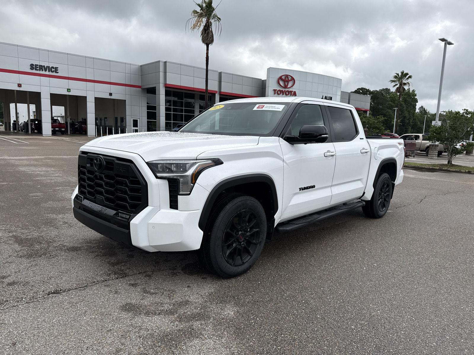Ice Cap 2025 Toyota Tundra Limited CrewMax Cab 4WD Pickup Truck Four-Wheel Drive Automatic