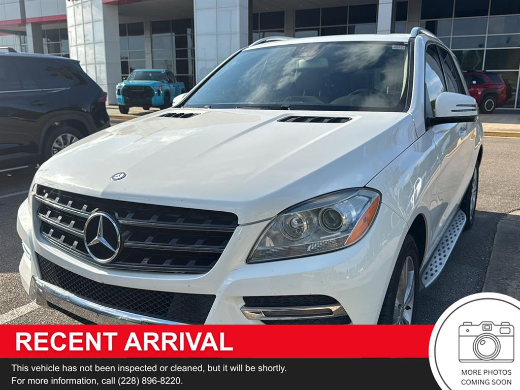 Polar White 2015 Mercedes-Benz M-Class ML 350 SUV / Crossover Rear-Wheel Drive Automatic