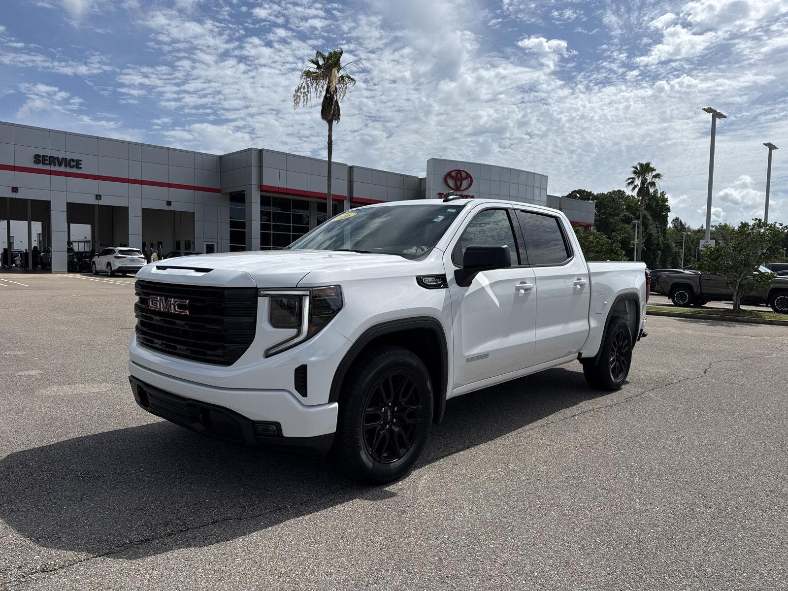 Summit White 2026 GMC Sierra 1500 Pickup Truck 4X2 Automatic