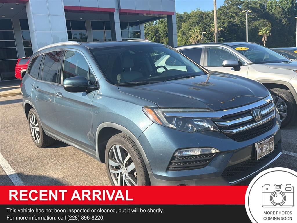  2017 Honda Pilot Elite AWD   