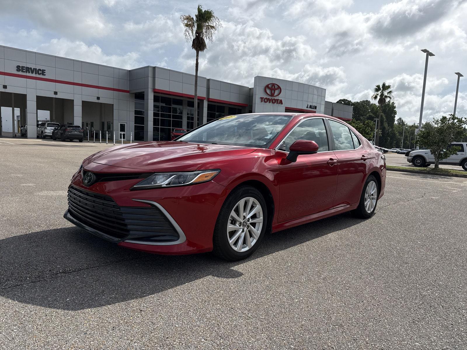 Supersonic Red 2023 Toyota Camry Sedan Front-Wheel Drive 8-Speed Automatic
