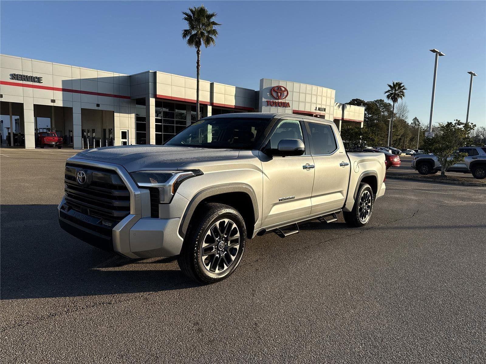 2023 Toyota Tundra Limited CrewMax Cab 4WD