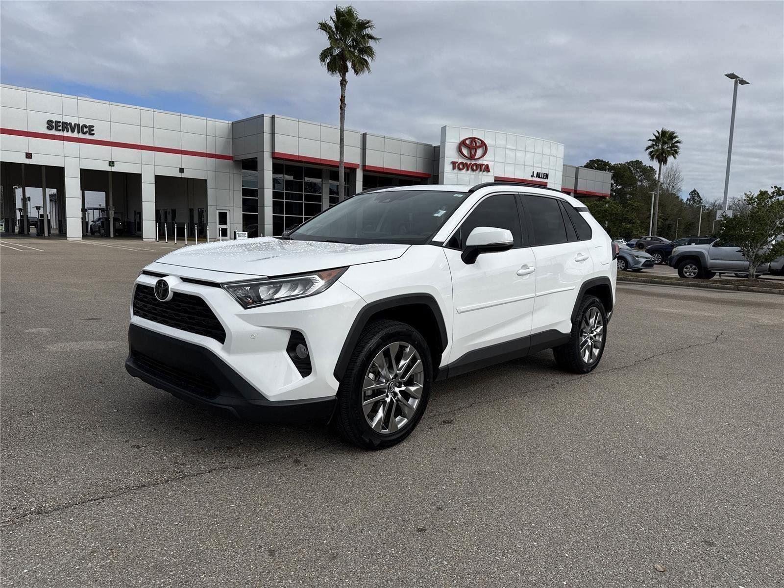 2020 Toyota RAV4 XLE Premium FWD
