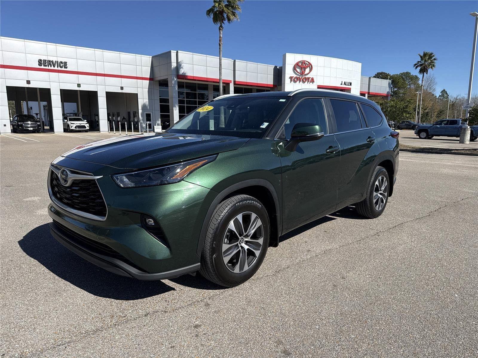 2024 Toyota Highlander Hybrid XLE FWD