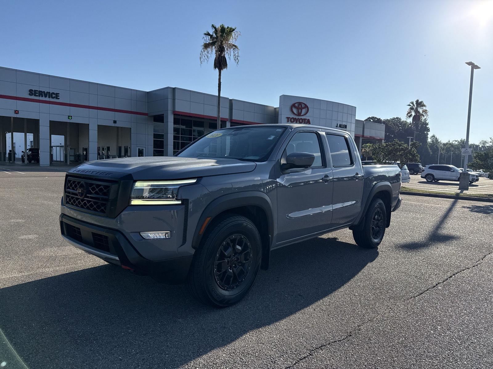 Boulder Gray Pearl 2022 Nissan Frontier Pickup Truck 4X2 Automatic