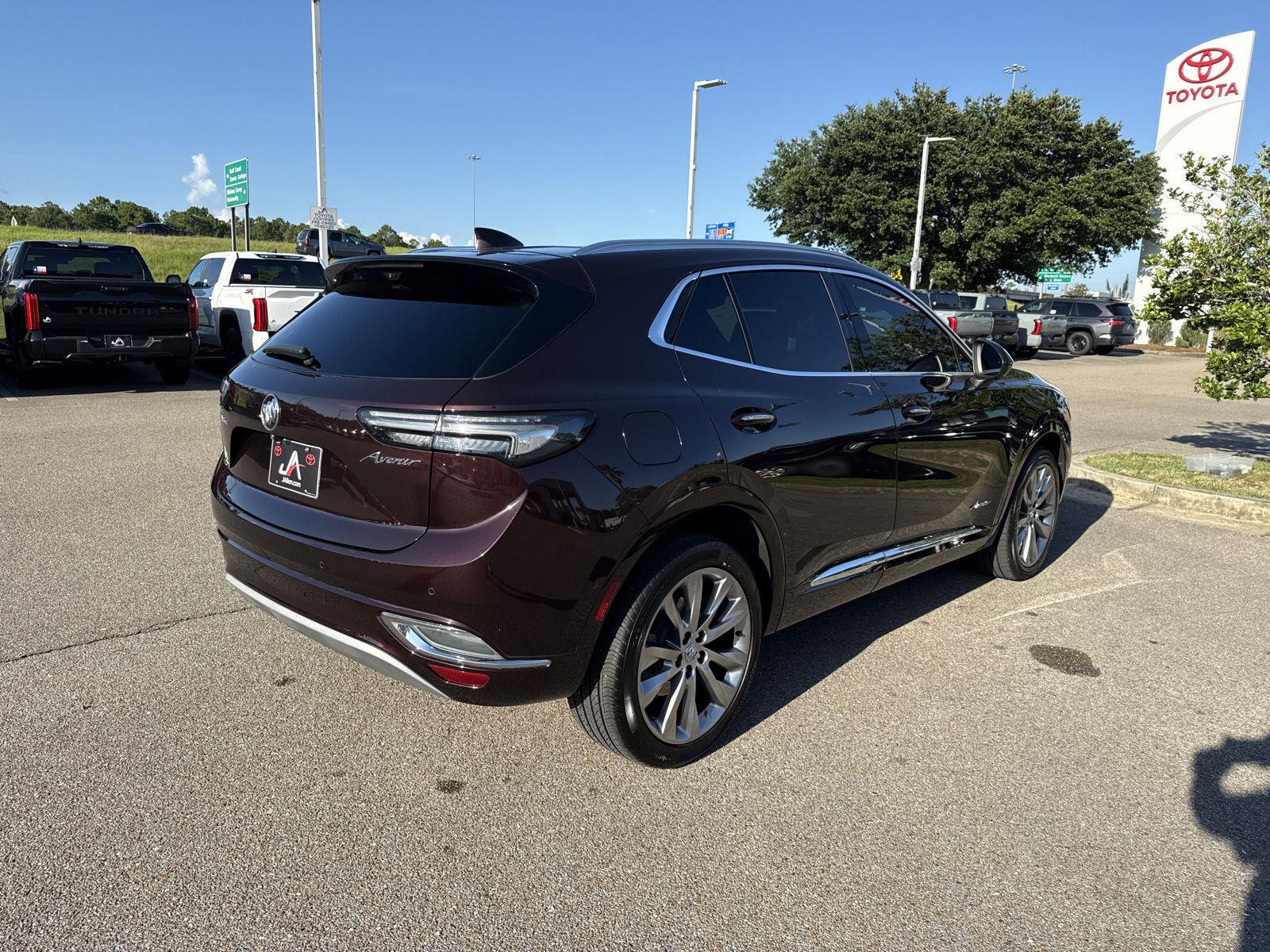 View vehicle photo 3
