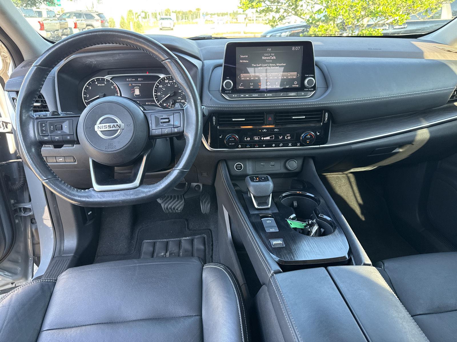 View vehicle photo 7