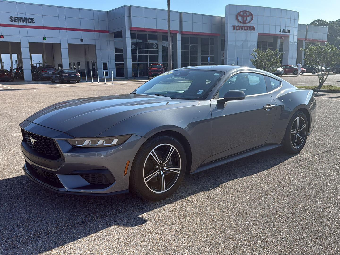 2024 Ford Mustang EcoBoost Fastback RWD