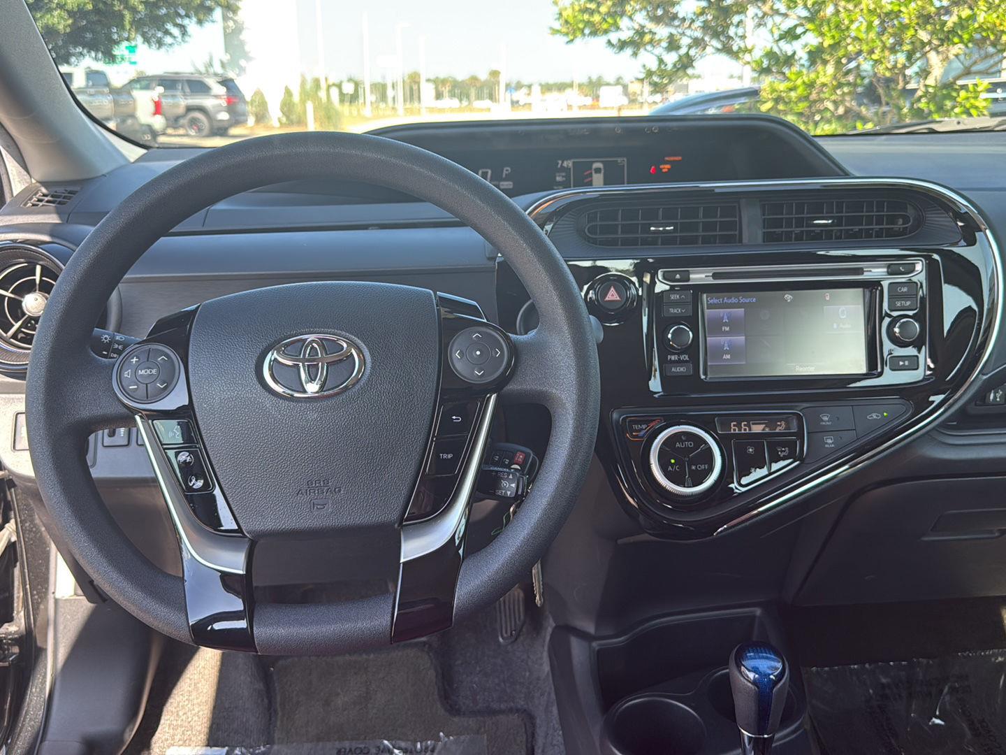 View vehicle photo 6