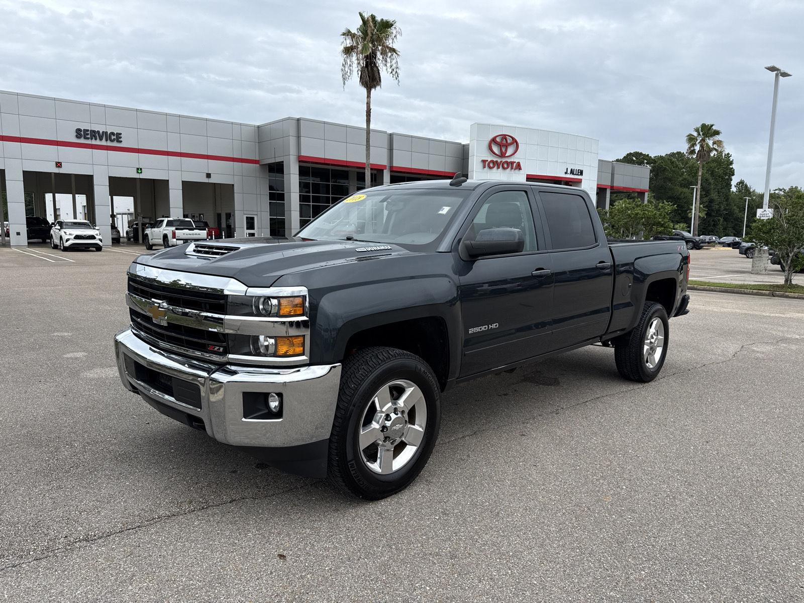 Deep Ocean Blue Metallic 2018 Chevrolet Silverado 2500HD Pickup Truck Four-Wheel Drive 6-Speed Automatic