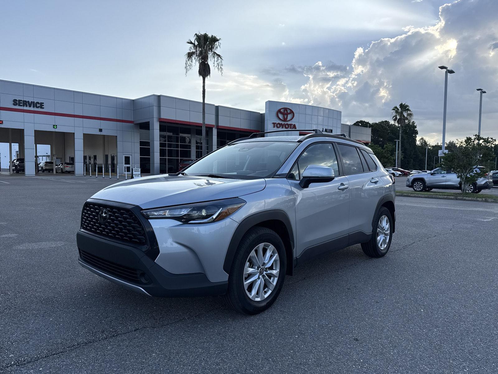 Sonic Silver 2024 Toyota Corolla Cross SUV / Crossover Front-Wheel Drive Continuously Variable Transmission