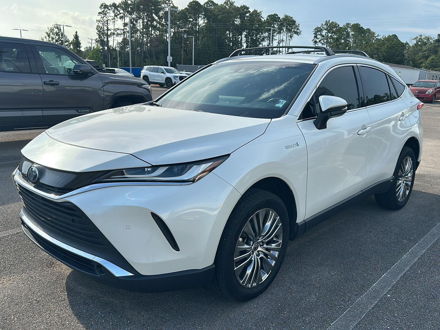 White (Blizzard Pearl) 2021 Toyota Venza SUV / Crossover All-Wheel Drive Continuously Variable Transmission