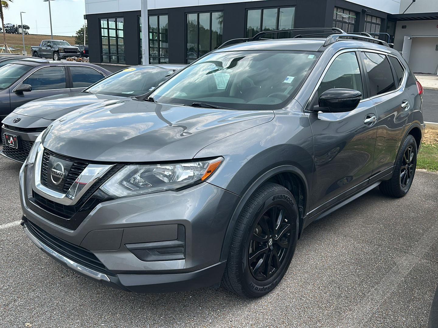 Brilliant Silver 2017 Nissan Rogue SUV / Crossover Front-Wheel Drive Continuously Variable Transmission