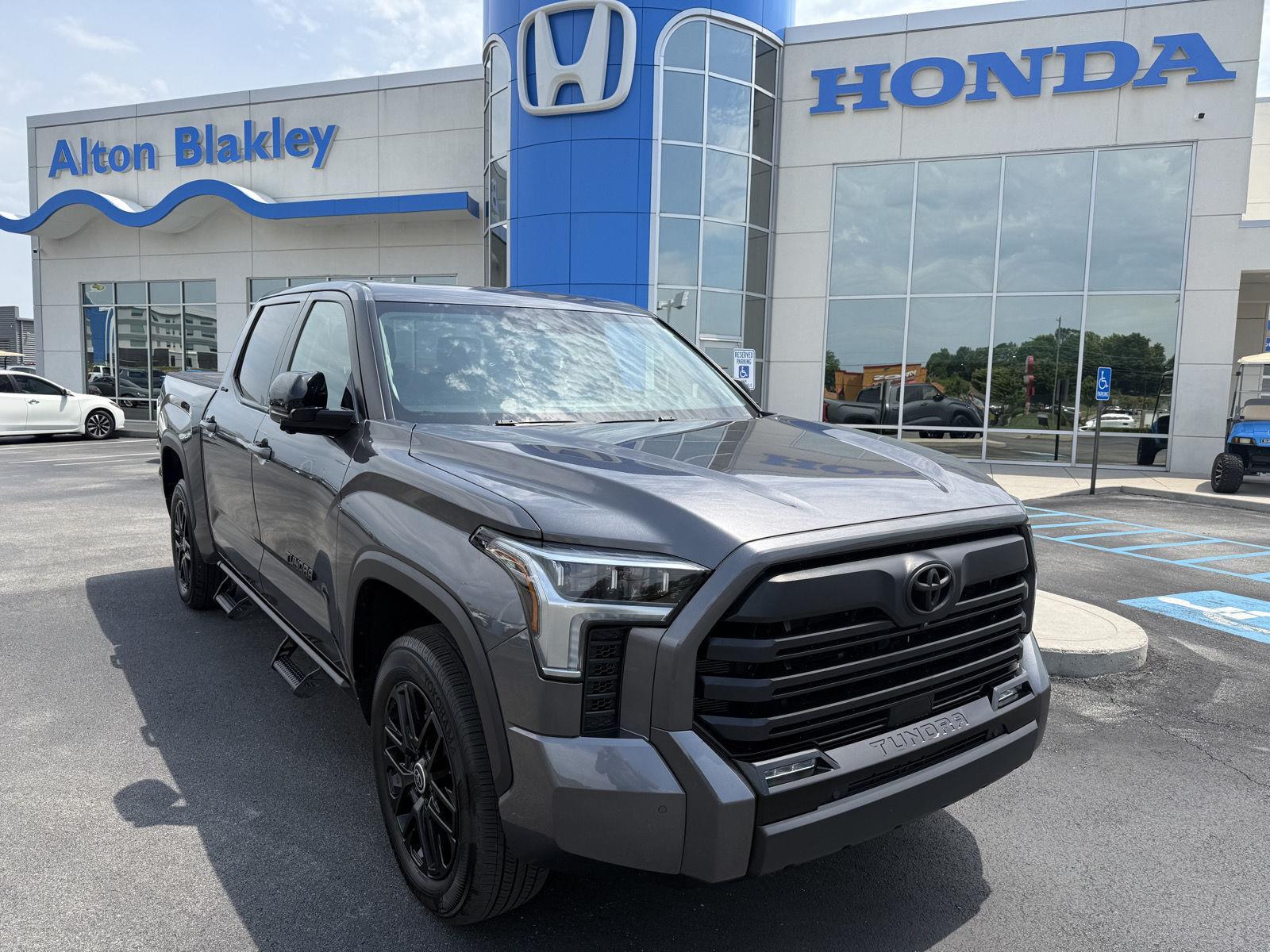 2024 Toyota Tundra Limited CrewMax Cab 4WD