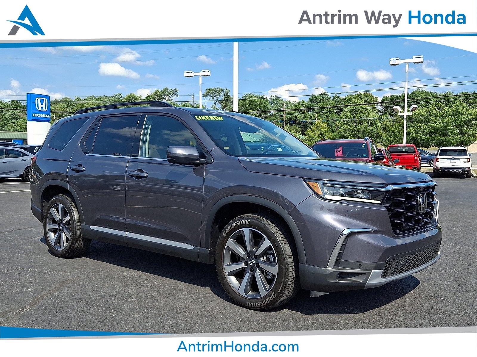 Gray (Modern Steel Metallic) 2025 Honda Pilot SUV / Crossover All-Wheel Drive Automatic