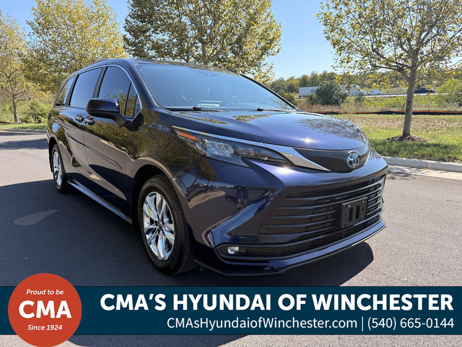  2025 Toyota Sienna XLE 7-Passenger AWD   